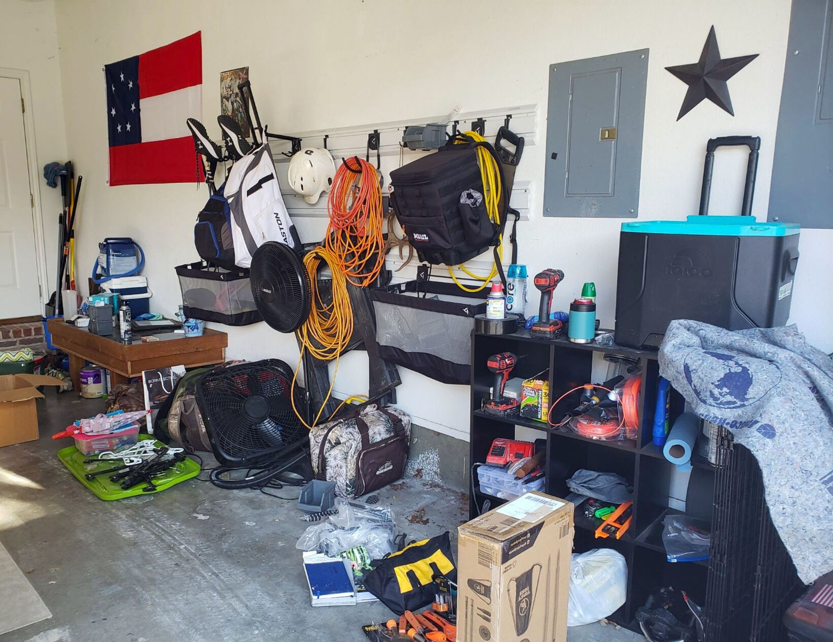 npgaragemessy.jpg
